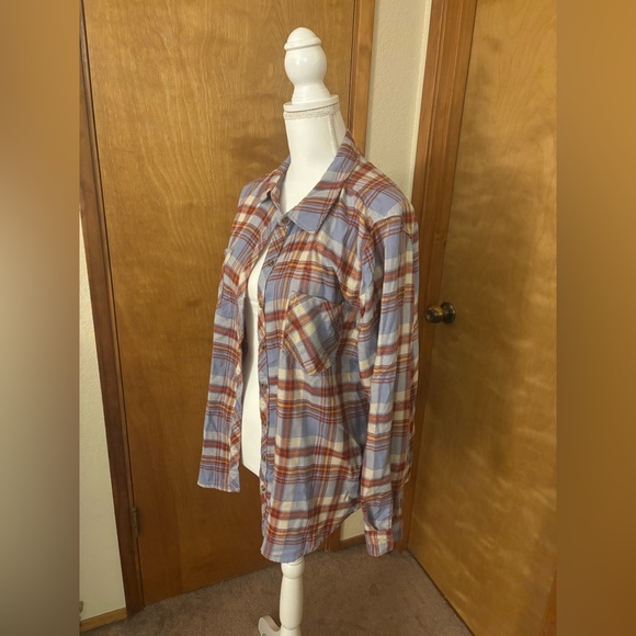 Maurices Multicolor Plaid Button-Down Shirt - Picture 4 of 8